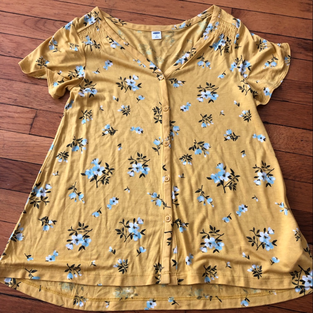Old Navy Floral Shirt Size XSmall NWOT